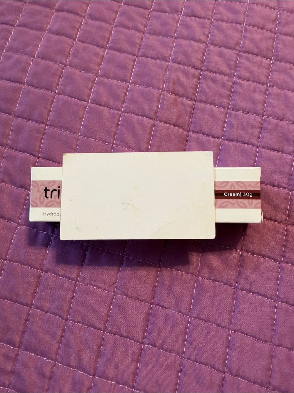 Hydr oquinone 4% with tre tinoin 0.05 and fluo cinolone 0.01%